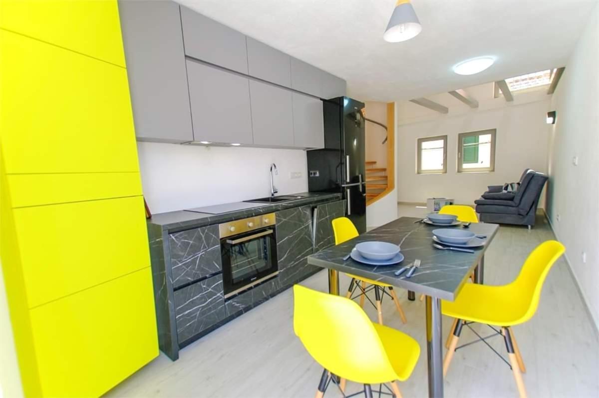 Markov Place Murter Extérieur photo